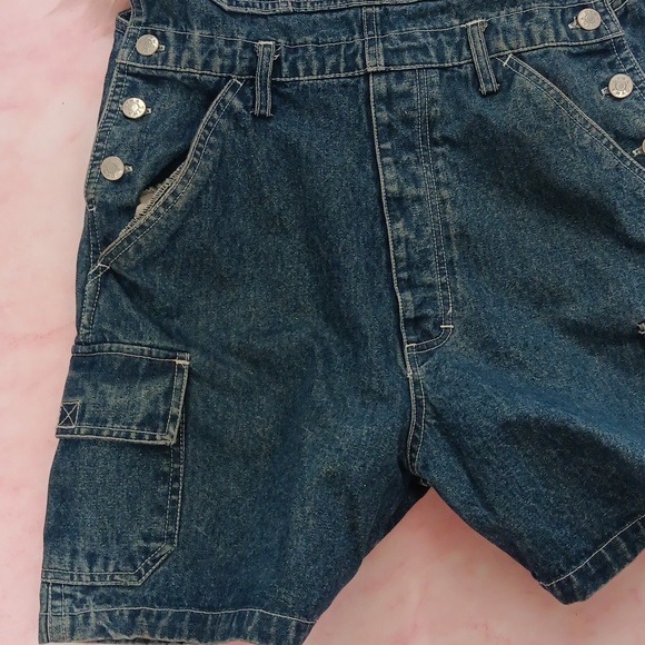 PRE-LOVED VINTAGE Y2K DYNA SPORT DENIM SHORT OVERALLS-1 - Picture 5 of 8